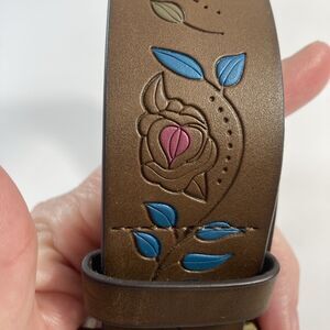Vintage Belt Brown Floral Tooled 1.5" Wide Women Size 2X Brass Tone Buckle